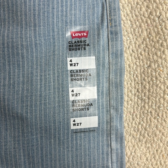 Levi classic Bermuda shorts - Picture 2 of 10